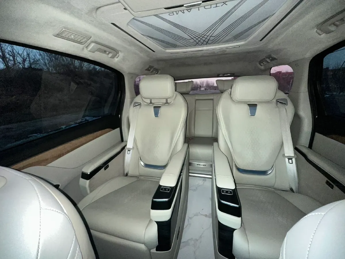 2018 Buick GL8 2.0T 260HP L4 6AT,autocango,china used car exporter,china ev exporter,chinese used car exporter,chinese used ev exporter