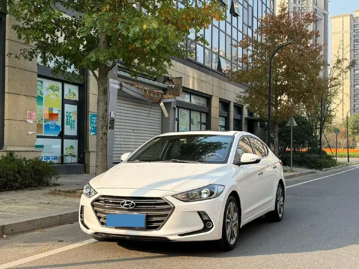 2016 Hyundai Elantra 1.6L 130HP L4 6AT