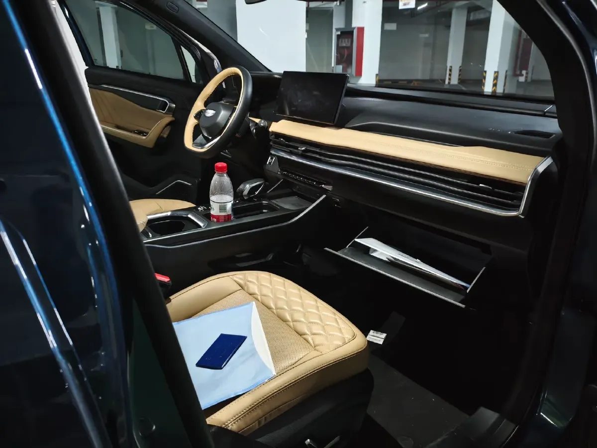 2023 Geely Okavango L 2.0T 218HP L4 7DCT,autocango,china used car exporter,china ev exporter,chinese used car exporter,chinese used ev exporter