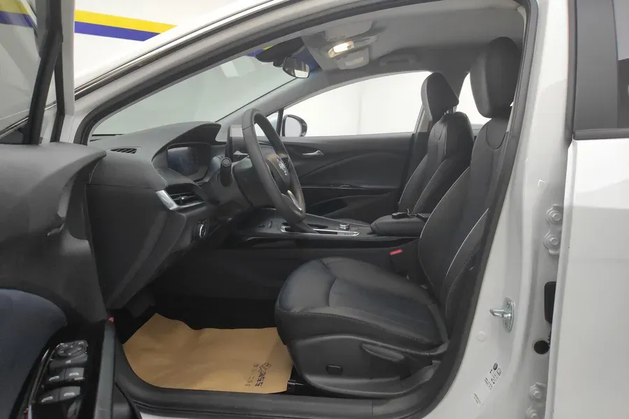 2024 Buick Velite 6 BEV 50.3KWH,autocango,china used car exporter,china ev exporter,chinese used car exporter,chinese used ev exporter