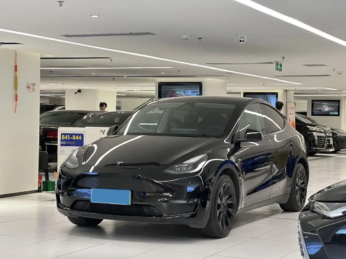 2021 Tesla Model Y BEV 60KWH