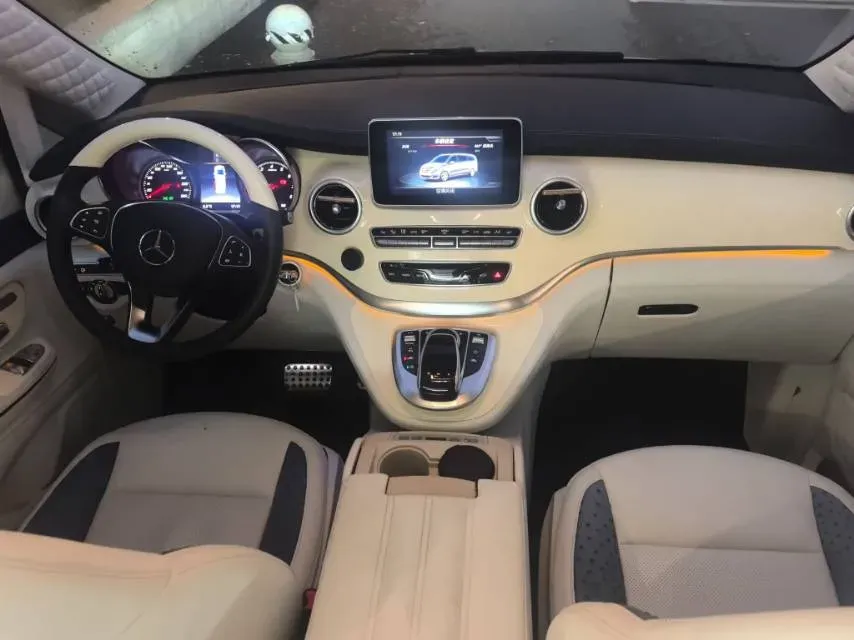 2018 Mercedes-Benz V Class 2.0T 211HP L4 7AT,autocango,china used car exporter,china ev exporter,chinese used car exporter,chinese used ev exporter