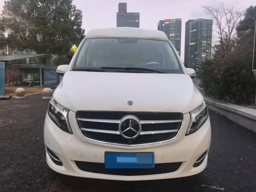 2018 Mercedes-Benz V Class 2.0T 211HP L4 7AT,autocango,china used car exporter,china ev exporter,chinese used car exporter,chinese used ev exporter