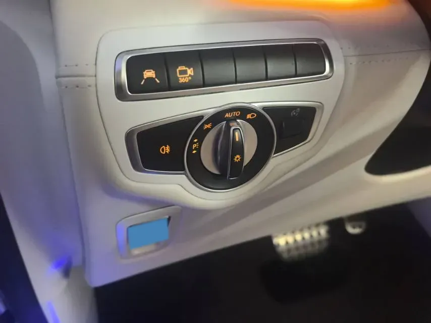 2018 Mercedes-Benz V Class 2.0T 211HP L4 7AT,autocango,china used car exporter,china ev exporter,chinese used car exporter,chinese used ev exporter