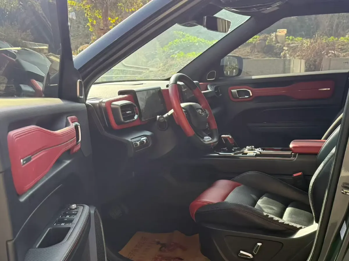 2020 Geely ICON 1.5T 177HP L3 7DCT,autocango,china used car exporter,china ev exporter,chinese used car exporter,chinese used ev exporter