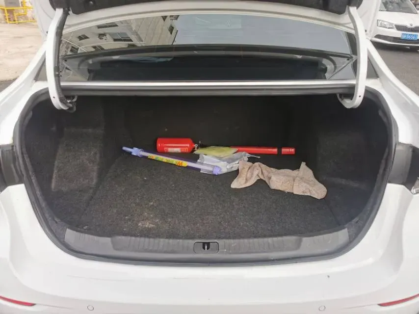 2021 Buick Excelle 1.5L 113HP L4 6AT,autocango,china used car exporter,china ev exporter,chinese used car exporter,chinese used ev exporter