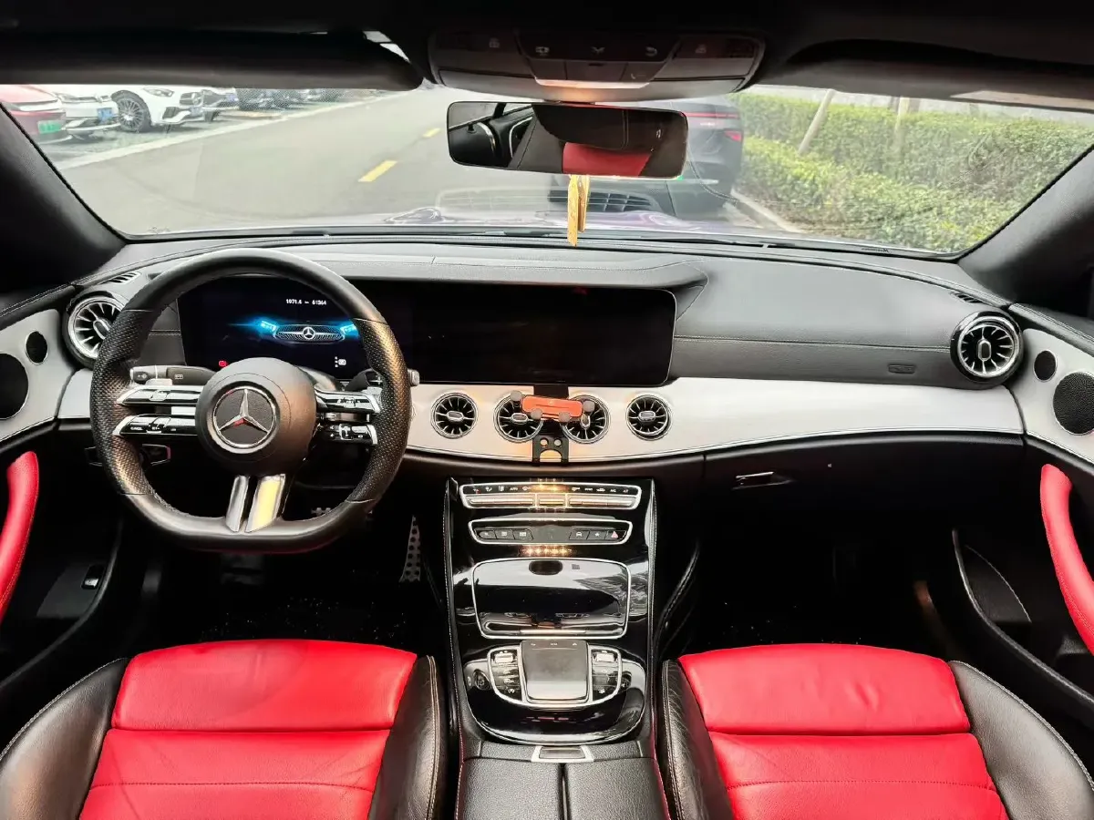 2020 Mercedes-Benz E Class 1.5T 184HP L4 9AT,autocango,china used car exporter,china ev exporter,chinese used car exporter,chinese used ev exporter