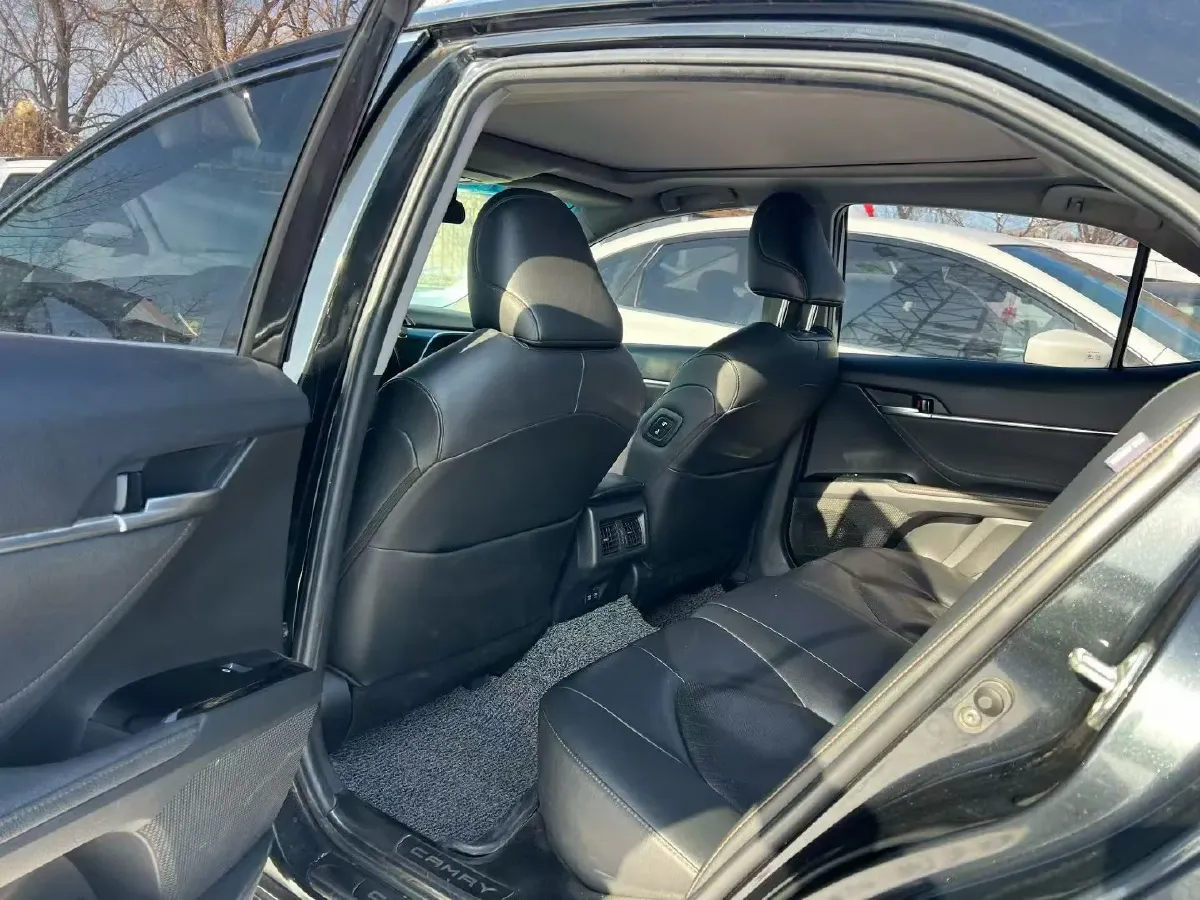 2019 Toyota Camry 2.5L 209HP L4 8AT,autocango,china used car exporter,china ev exporter,chinese used car exporter,chinese used ev exporter