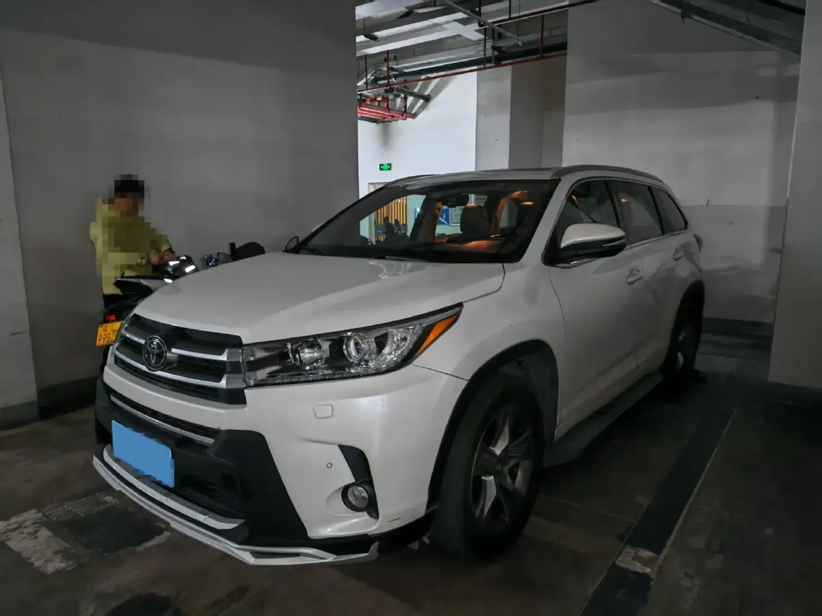 2018 Toyota Highlander 2.0T 220HP L4 6AT