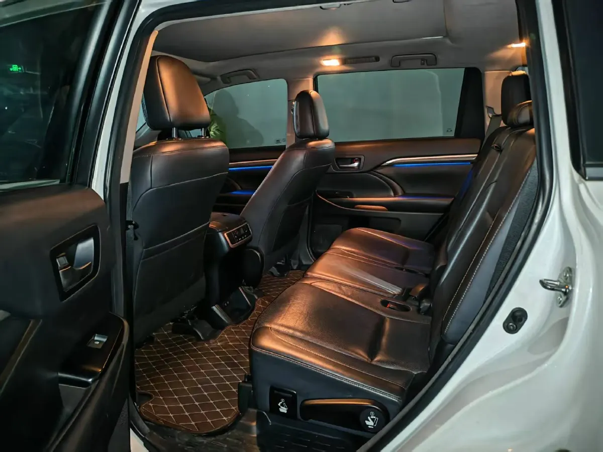 2018 Toyota Highlander 2.0T 220HP L4 6AT,autocango,china used car exporter,china ev exporter,chinese used car exporter,chinese used ev exporter