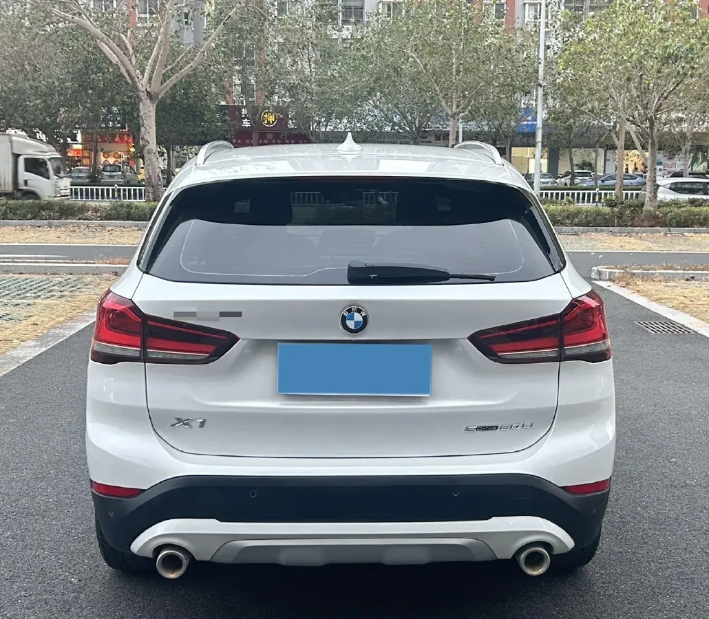 2022 BMW X1 1.5T 140HP L3 7DCT,autocango,china used car exporter,china ev exporter,chinese used car exporter,chinese used ev exporter