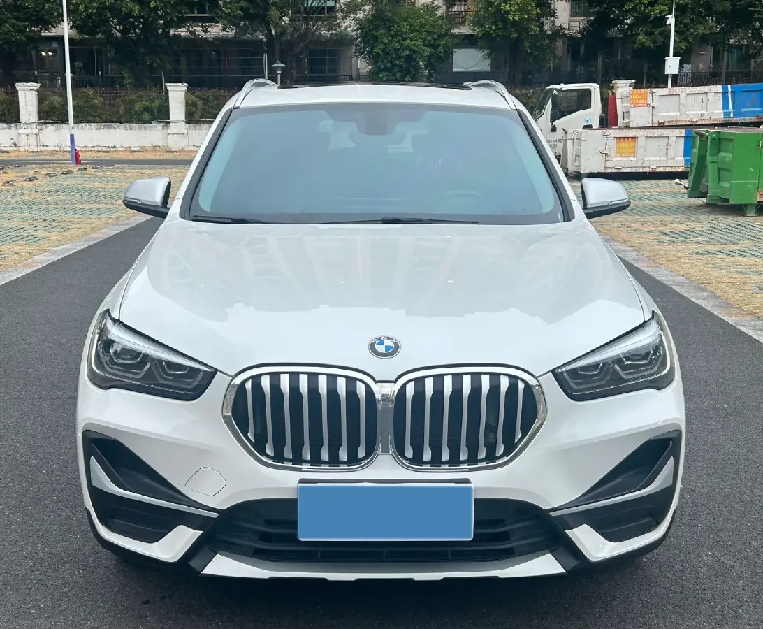 2022 BMW X1 1.5T 140HP L3 7DCT,autocango,china used car exporter,china ev exporter,chinese used car exporter,chinese used ev exporter