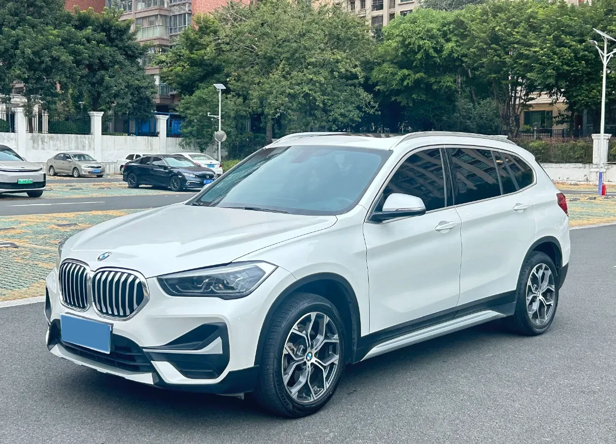 2022 BMW X1 1.5T 140HP L3 7DCT,autocango,china used car exporter,china ev exporter,chinese used car exporter,chinese used ev exporter