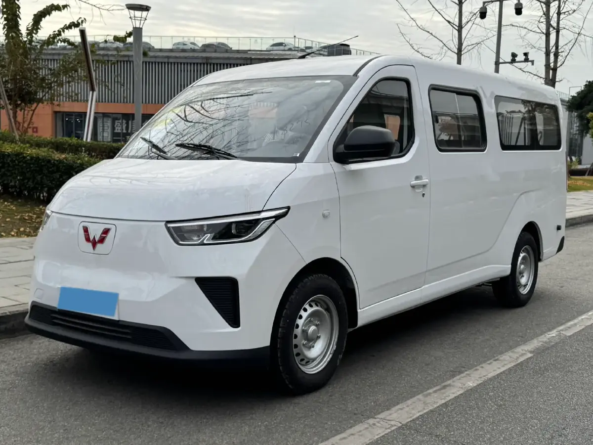 2025 WuLing YangGuang