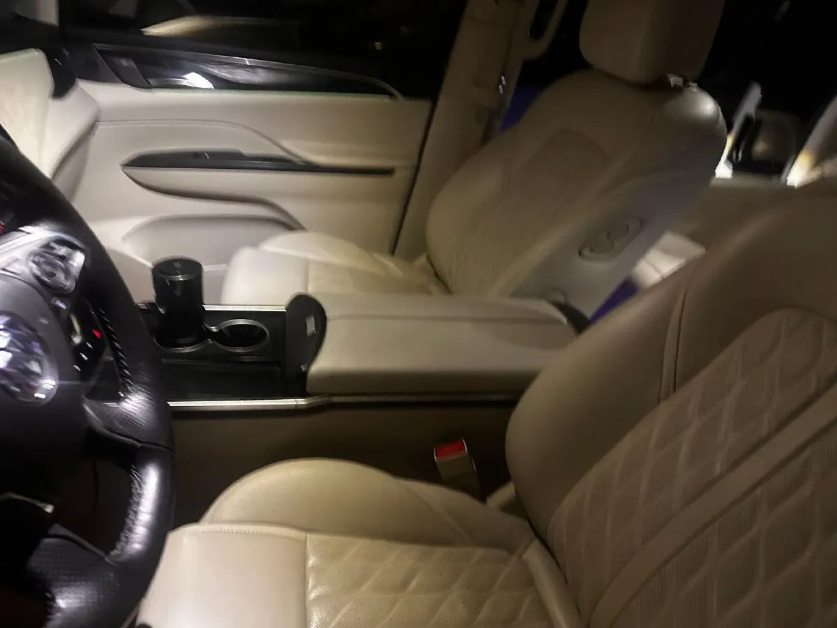 2021 Buick GL8 2.0T 237HP L4 9AT,autocango,china used car exporter,china ev exporter,chinese used car exporter,chinese used ev exporter