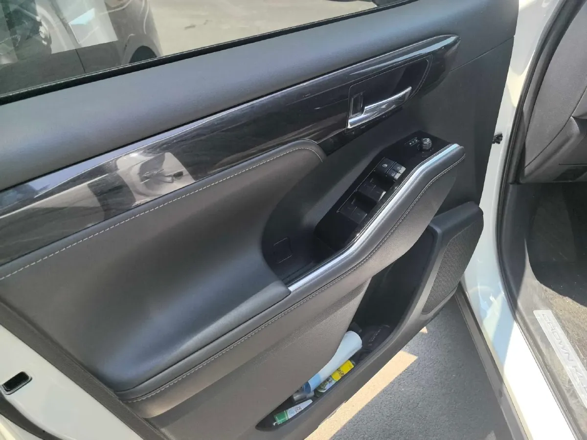 2023 Toyota Crown Kluger 2.5L 189HP L4 E-CVT Hybrid,autocango,china used car exporter,china ev exporter,chinese used car exporter,chinese used ev exporter