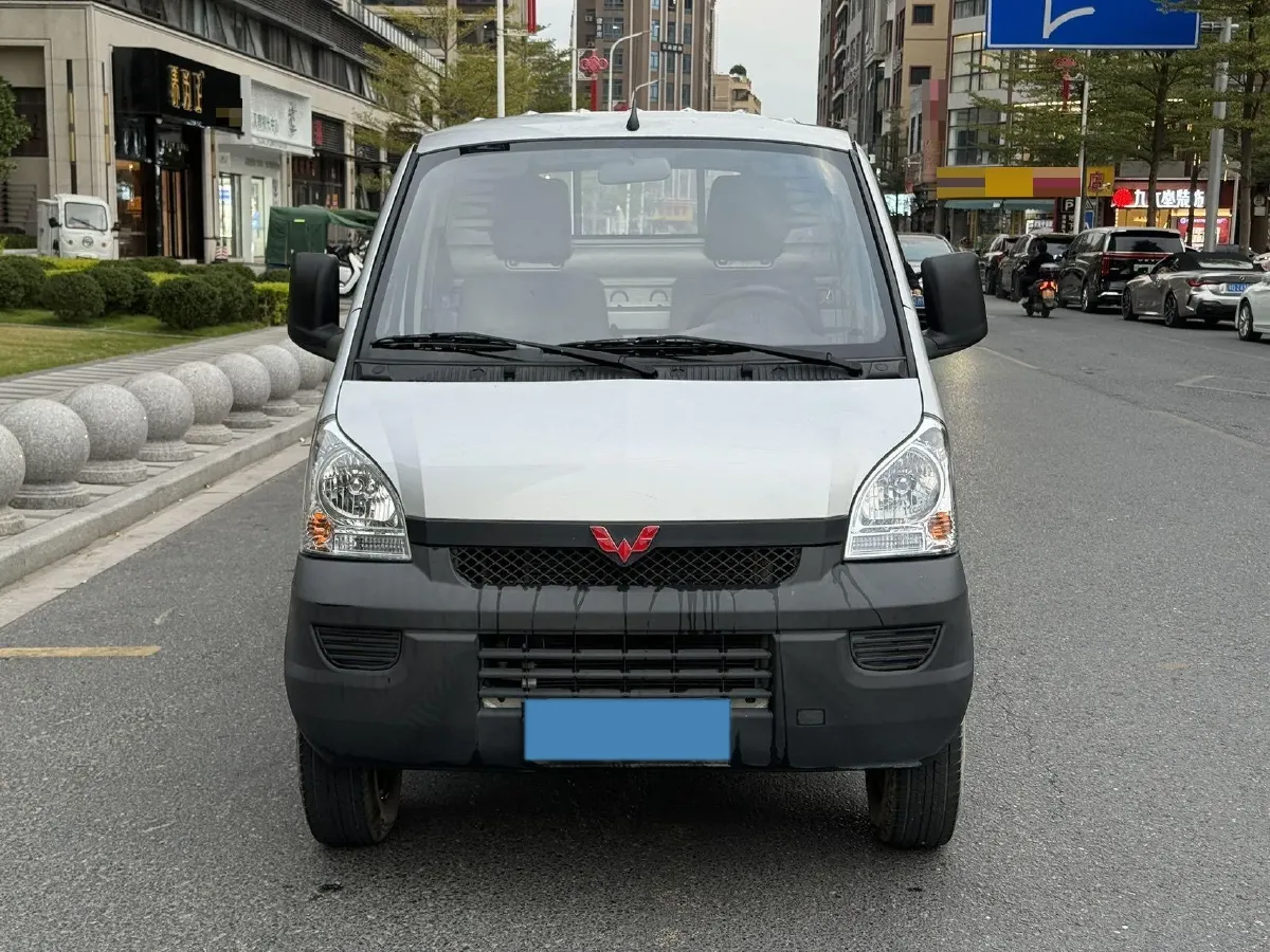 2019 WuLing RongGuang New Truck 1.5L 107HP L4 5MT,autocango,china used car exporter,china ev exporter,chinese used car exporter,chinese used ev exporter