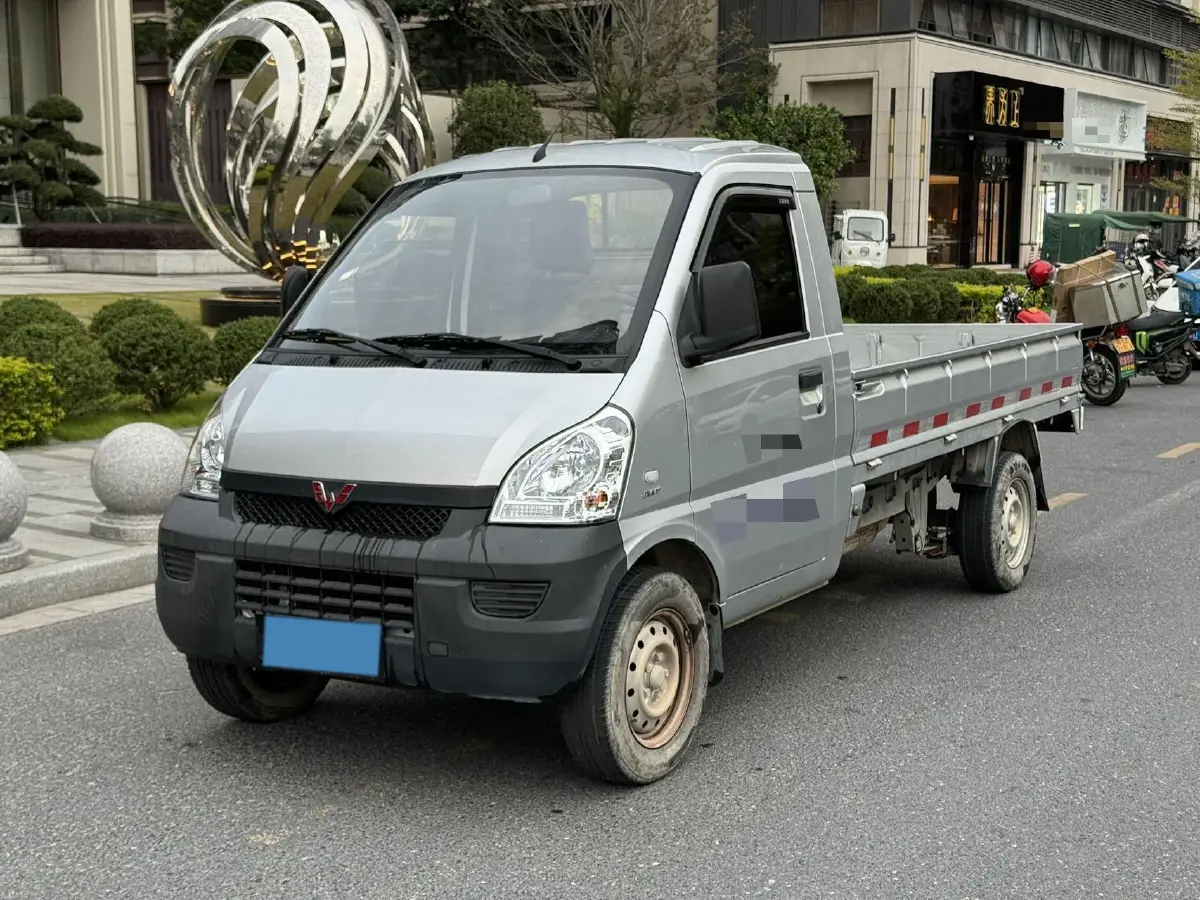2019 WuLing RongGuang New Truck 1.5L 107HP L4 5MT