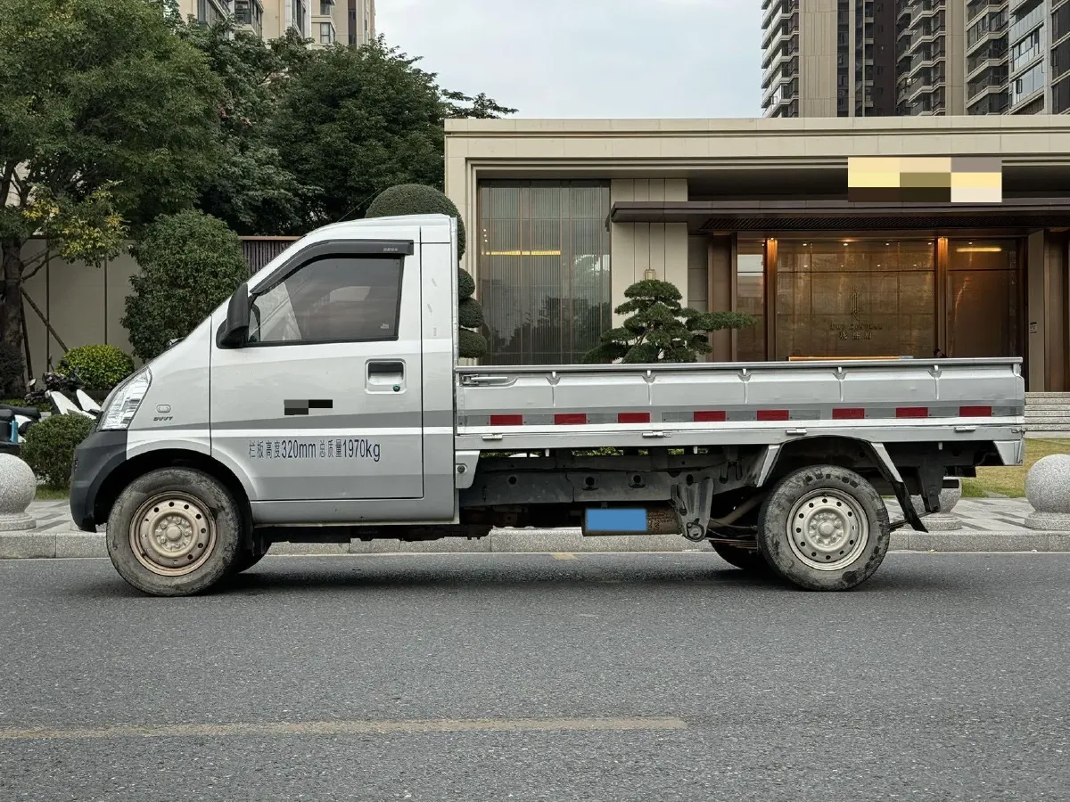 2019 WuLing RongGuang New Truck 1.5L 107HP L4 5MT,autocango,china used car exporter,china ev exporter,chinese used car exporter,chinese used ev exporter