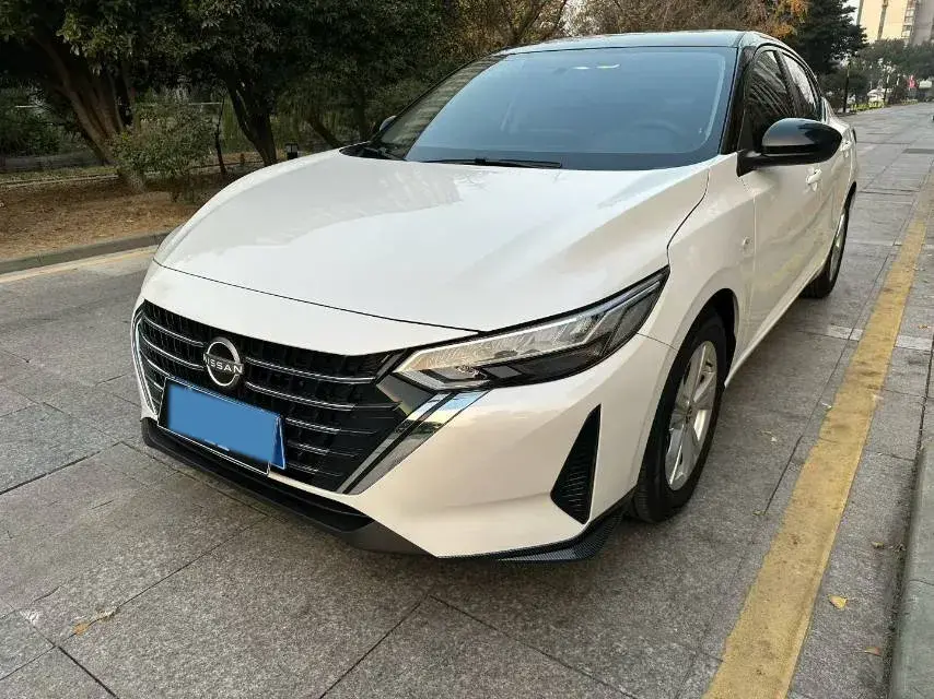 2025 Nissan Sylphy 1.6L 135HP L4 CVT