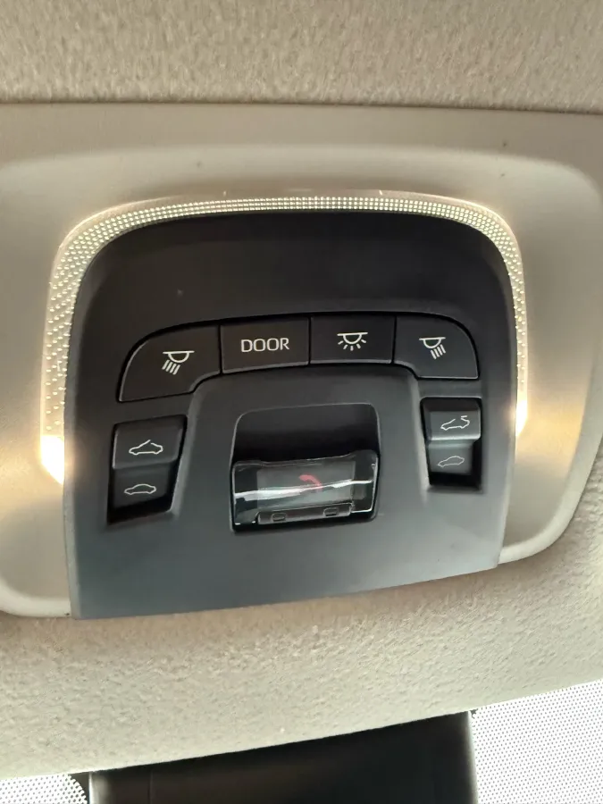 2022 Toyota Frontlander 2.0L 171HP L4 CVT,autocango,china used car exporter,china ev exporter,chinese used car exporter,chinese used ev exporter