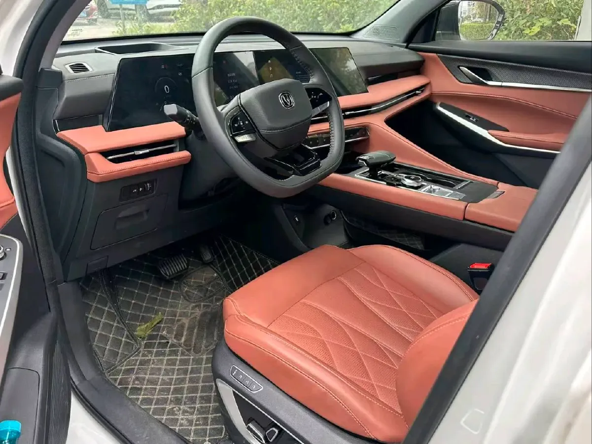 2024 ChangAn CS75 Plus 2.0T 233HP L4 8AT,autocango,china used car exporter,china ev exporter,chinese used car exporter,chinese used ev exporter