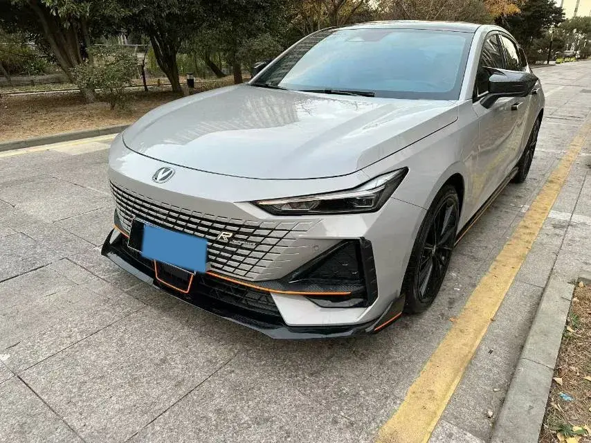 2023 ChangAn UNI-V 1.5T 188HP L4 7DCT 2023 ChangAn UNI-V 1.5T 188HP L4 7DCT