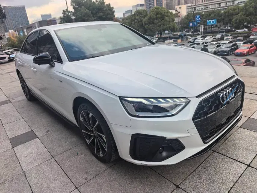 2024 Audi A4L 2.0T 190HP L4 7DCT,autocango,china used car exporter,china ev exporter,chinese used car exporter,chinese used ev exporter