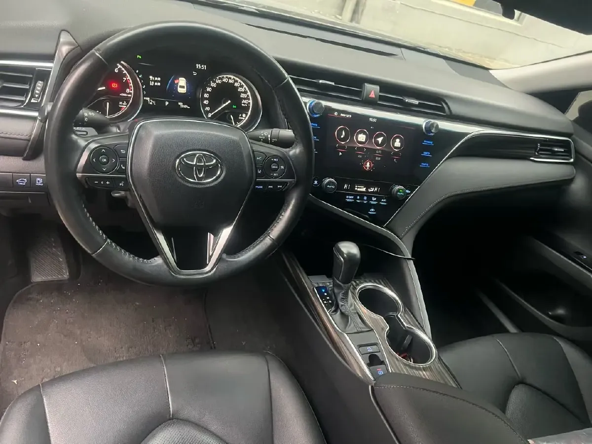 2019 Toyota Camry 2.0L 178HP L4 CVT,autocango,china used car exporter,china ev exporter,chinese used car exporter,chinese used ev exporter