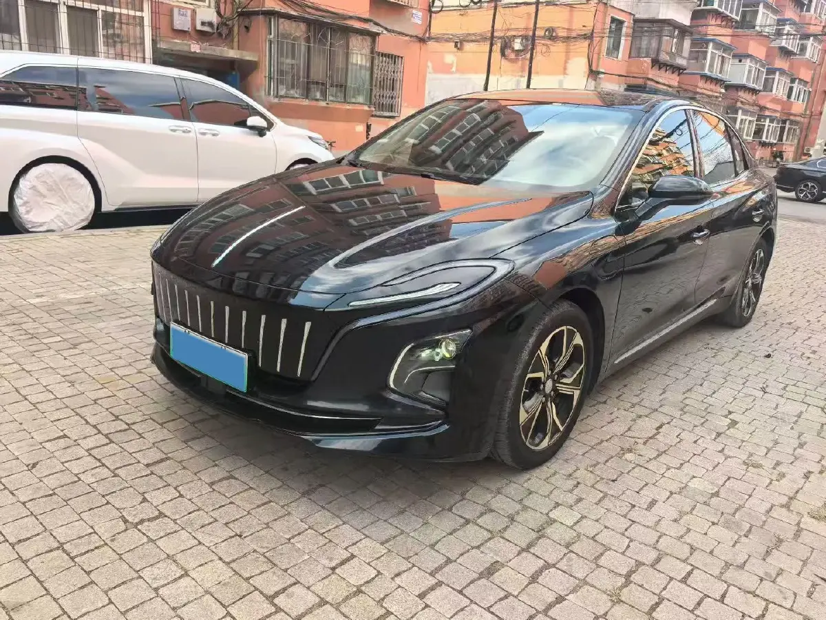 2022 HongQi E-QM5 BEV 56KWH