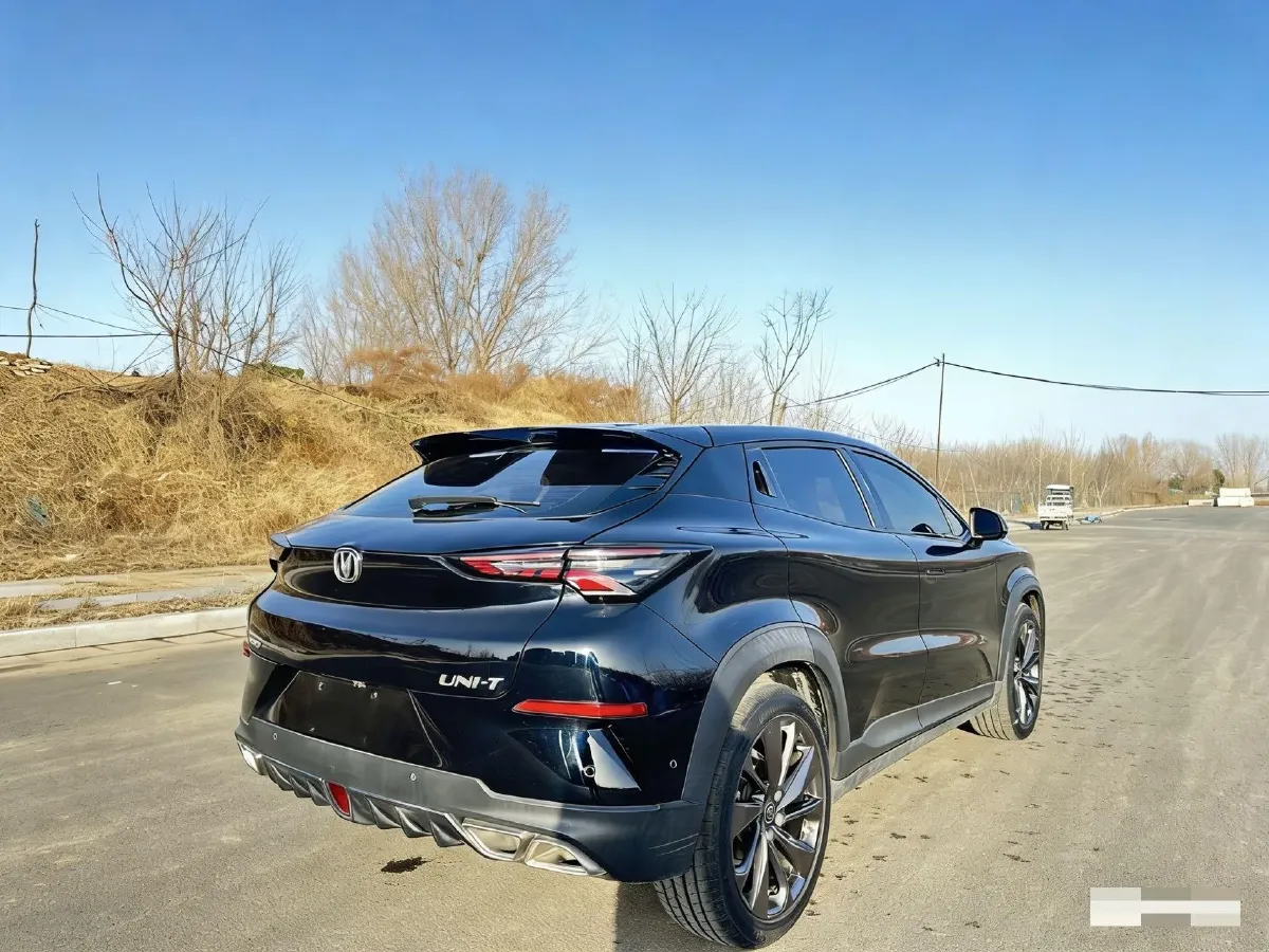 2020 ChangAn UNI-T 1.5T 180HP L4 7DCT,autocango,china used car exporter,china ev exporter,chinese used car exporter,chinese used ev exporter