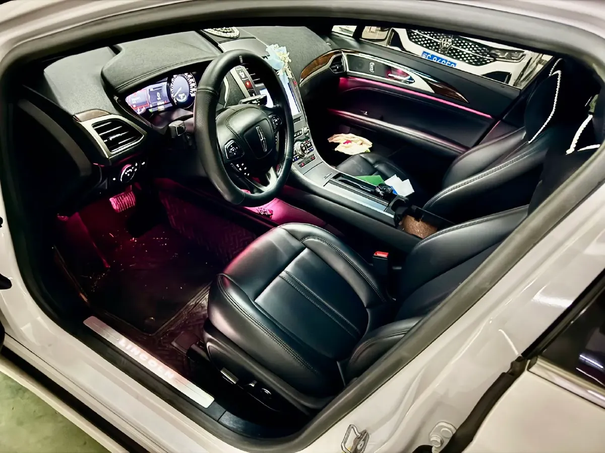 2019 BMW X2 1.5T 140HP L3 7DCT,autocango,china used car exporter,china ev exporter,chinese used car exporter,chinese used ev exporter