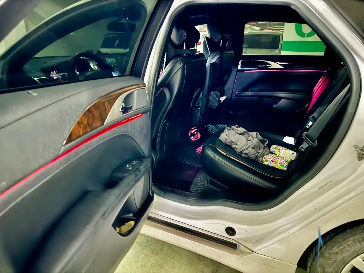 2019 BMW X2 1.5T 140HP L3 7DCT,autocango,china used car exporter,china ev exporter,chinese used car exporter,chinese used ev exporter