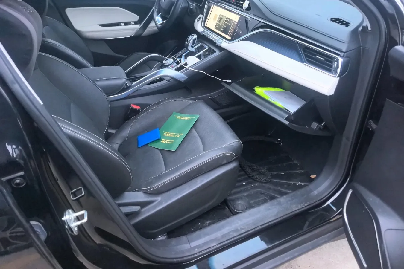 2022 Geely Azkarra 1.8T 184HP L4 7DCT,autocango,china used car exporter,china ev exporter,chinese used car exporter,chinese used ev exporter