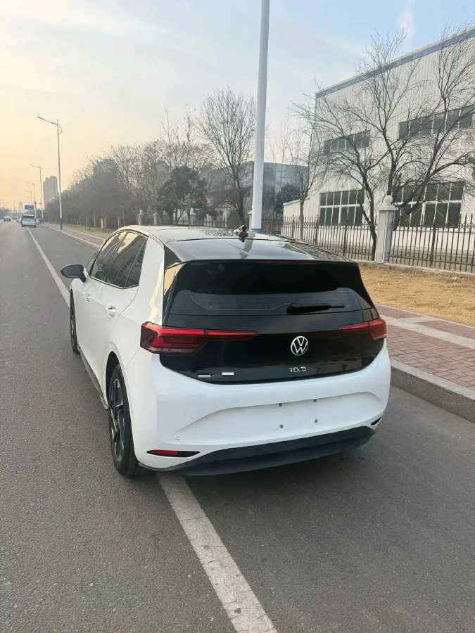 2025 Volkswagen ID.3 BEV 52.8KWH,autocango,china used car exporter,china ev exporter,chinese used car exporter,chinese used ev exporter