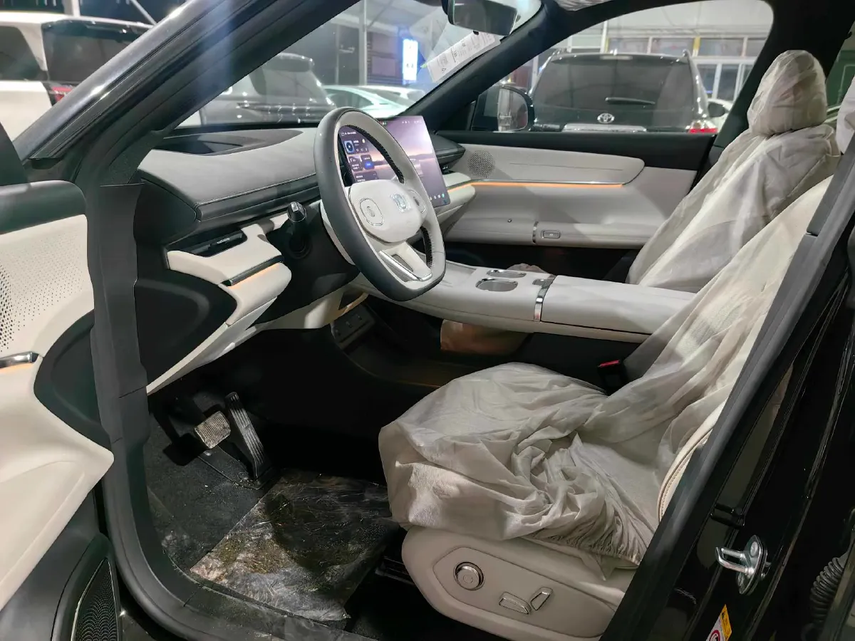 2025 ChangAn QiYuan Q07 1.5L 98HP L4 E-CVT PHEV,autocango,china used car exporter,china ev exporter,chinese used car exporter,chinese used ev exporter