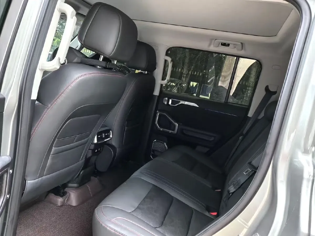 2023 Jetour Traveller 2.0T 254HP L4 7DCT,autocango,china used car exporter,china ev exporter,chinese used car exporter,chinese used ev exporter