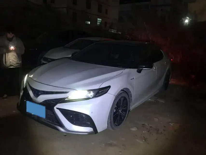 2023 Toyota Camry 2.5L 178HP L4 E-CVT Hybrid