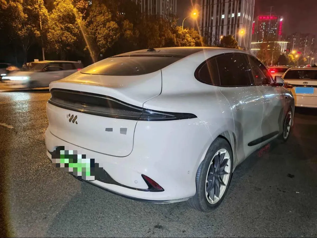 2025 IM LS6 BEV 75KWH,autocango,china used car exporter,china ev exporter,chinese used car exporter,chinese used ev exporter