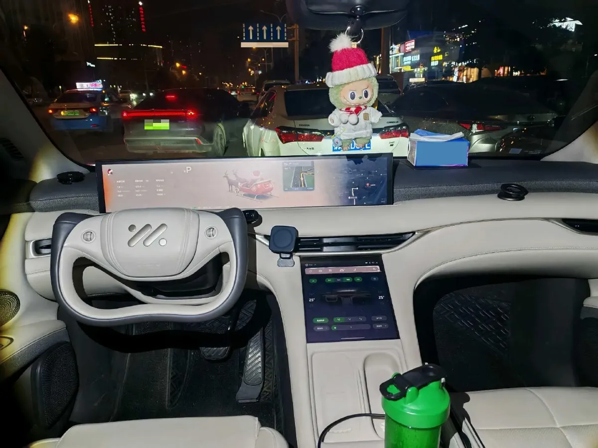 2025 IM LS6 BEV 75KWH,autocango,china used car exporter,china ev exporter,chinese used car exporter,chinese used ev exporter