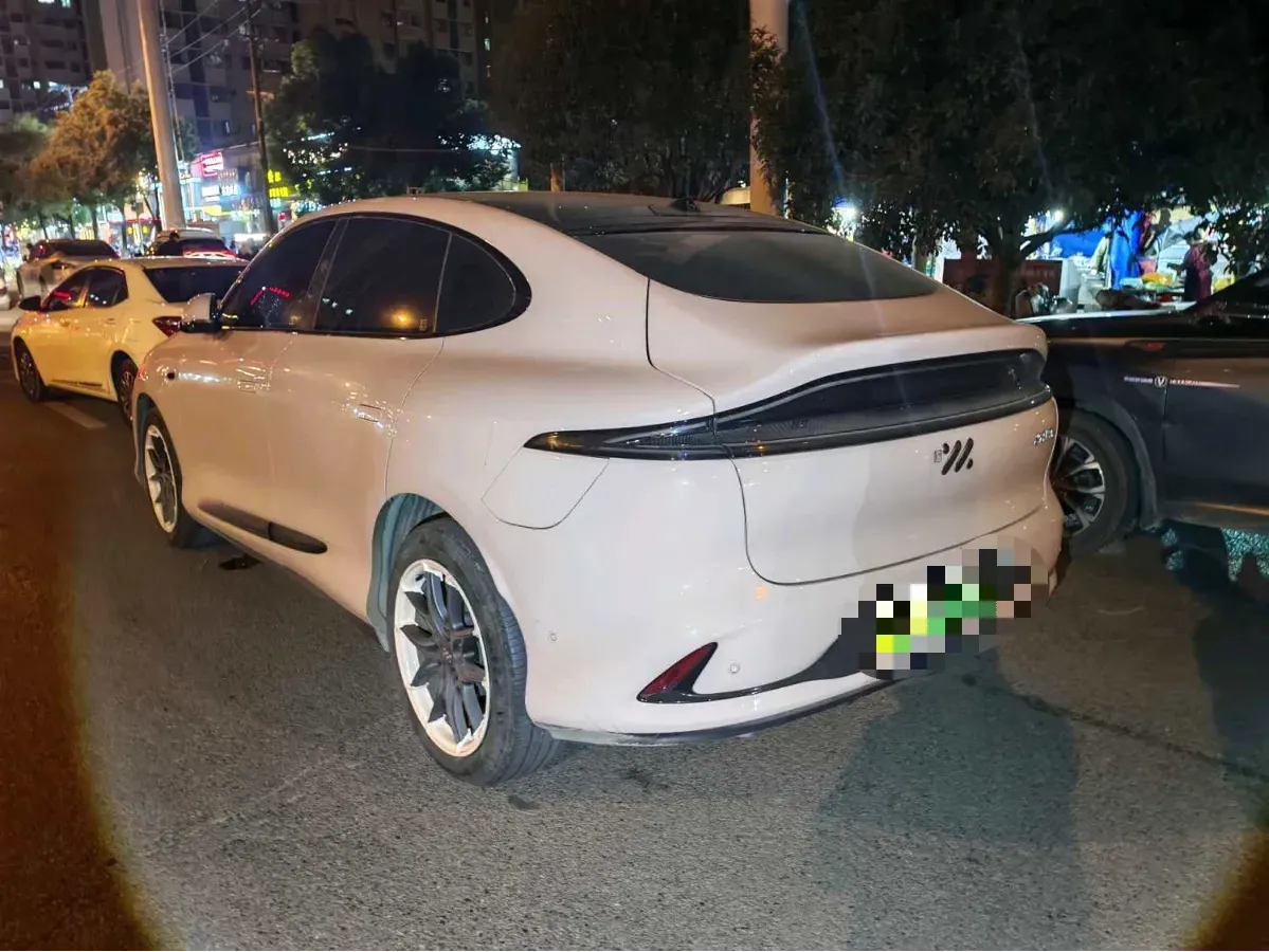 2025 IM LS6 BEV 75KWH,autocango,china used car exporter,china ev exporter,chinese used car exporter,chinese used ev exporter