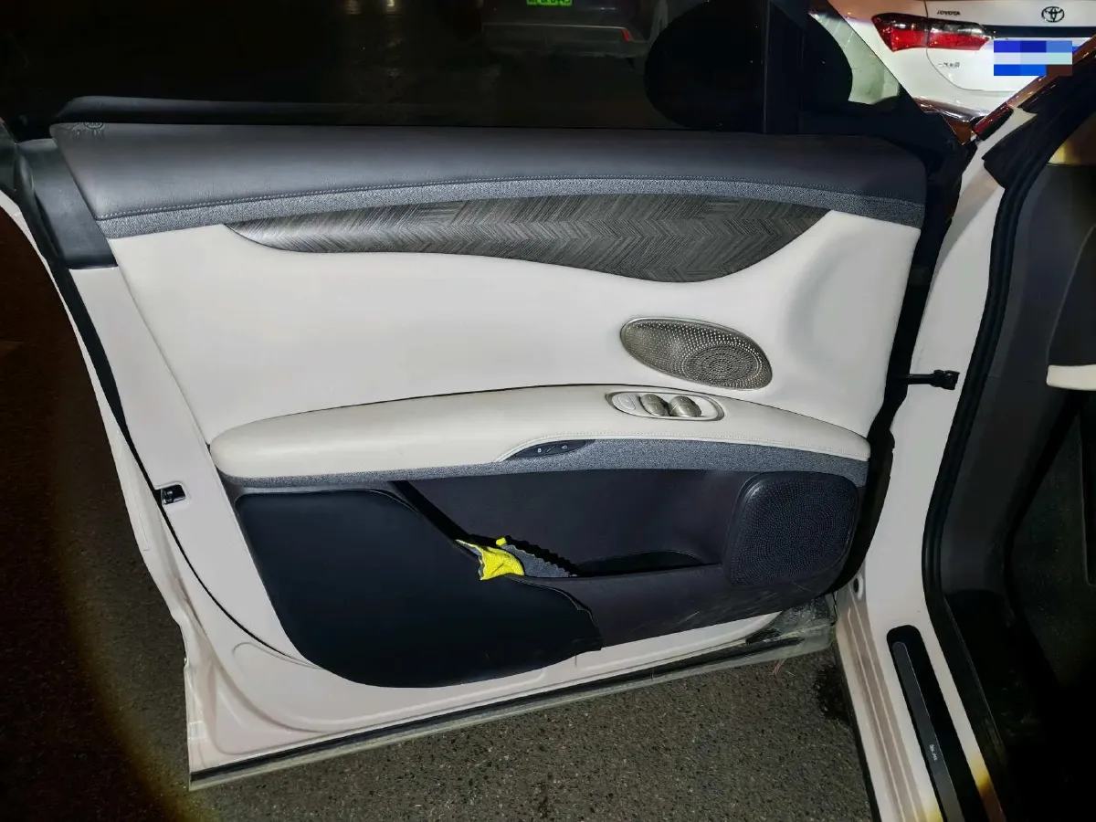 2025 IM LS6 BEV 75KWH,autocango,china used car exporter,china ev exporter,chinese used car exporter,chinese used ev exporter