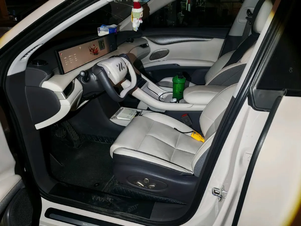 2025 IM LS6 BEV 75KWH,autocango,china used car exporter,china ev exporter,chinese used car exporter,chinese used ev exporter