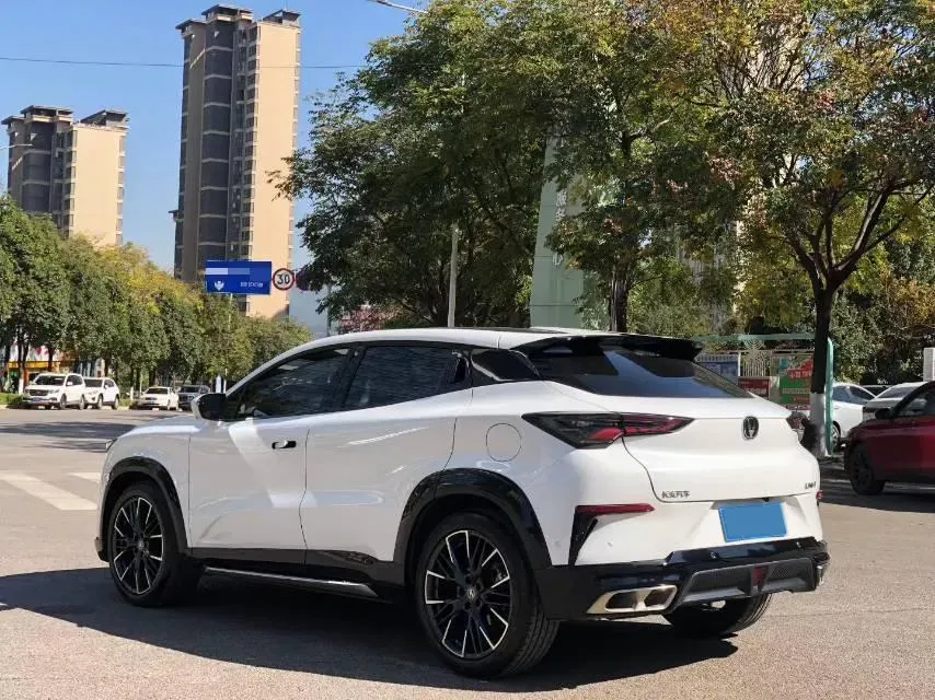 2023 ChangAn UNI-T 1.5T 188HP L4 7DCT,autocango,china used car exporter,china ev exporter,chinese used car exporter,chinese used ev exporter