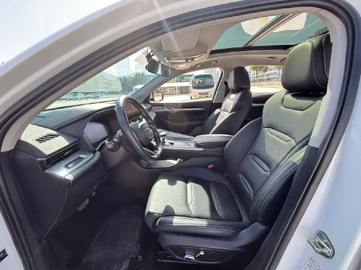 2021 Geely Preface 2.0T 190HP L4 7DCT,autocango,china used car exporter,china ev exporter,chinese used car exporter,chinese used ev exporter