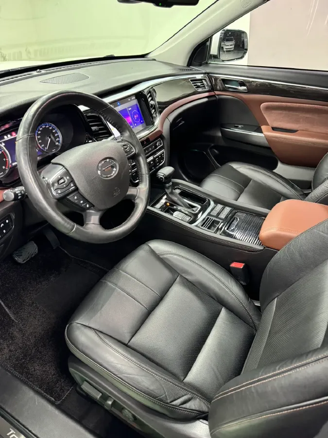 2017 GAC Trumpchi GS8 2.0T 201HP L4 6AT,autocango,china used car exporter,china ev exporter,chinese used car exporter,chinese used ev exporter