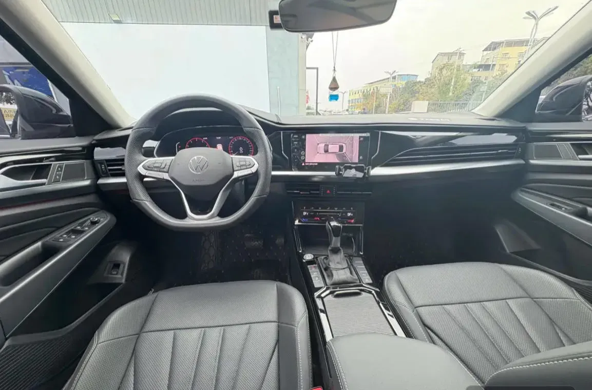 2025 Volkswagen Passat 2.0T 220HP L4 7DCT,autocango,china used car exporter,china ev exporter,chinese used car exporter,chinese used ev exporter