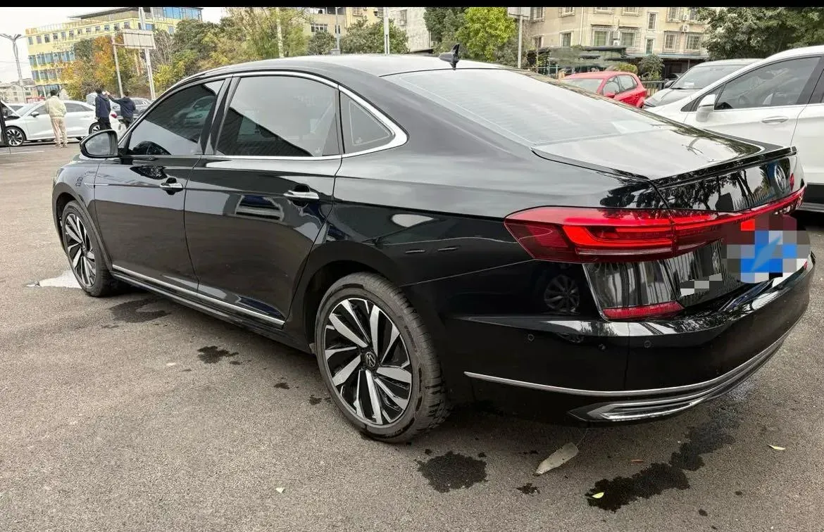 2025 Volkswagen Passat 2.0T 220HP L4 7DCT,autocango,china used car exporter,china ev exporter,chinese used car exporter,chinese used ev exporter