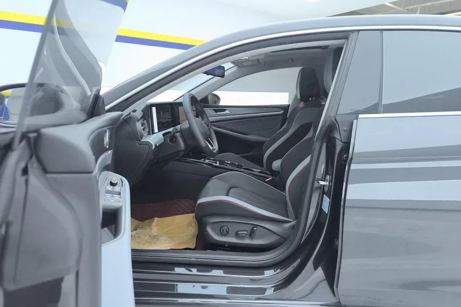 2023 Volkswagen Lamando 1.4T 150HP L4 7DCT,autocango,china used car exporter,china ev exporter,chinese used car exporter,chinese used ev exporter