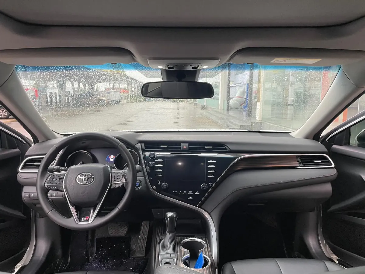 2018 Toyota Camry 2.5L 209HP L4 8AT,autocango,china used car exporter,china ev exporter,chinese used car exporter,chinese used ev exporter